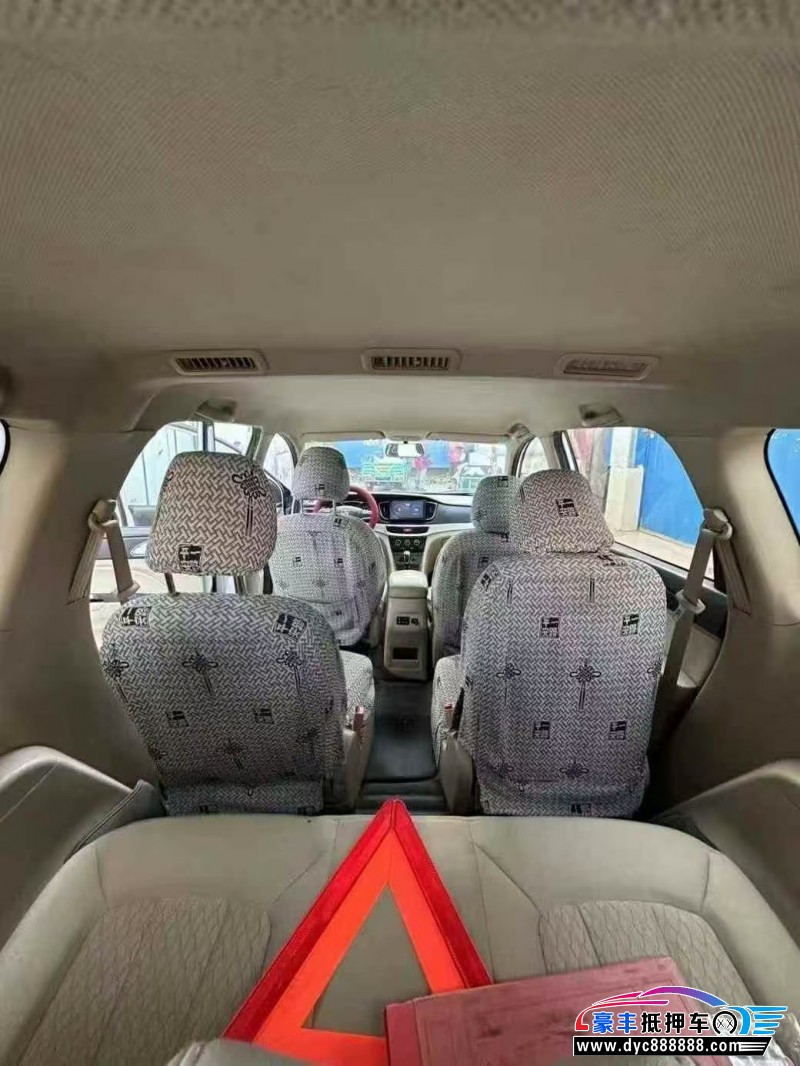 19年宝骏730轿车抵押车出售