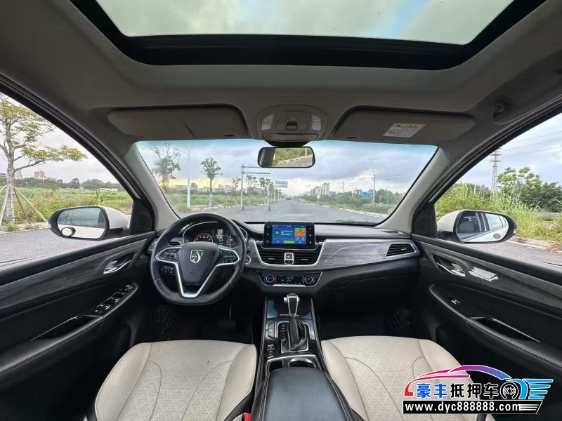 19年宝骏730轿车抵押车出售