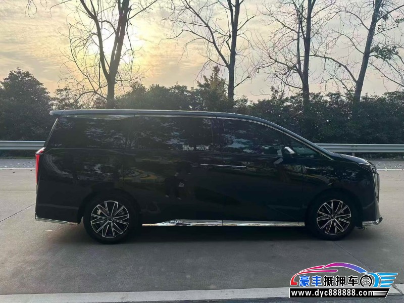 24年传祺M8轿车抵押车出售