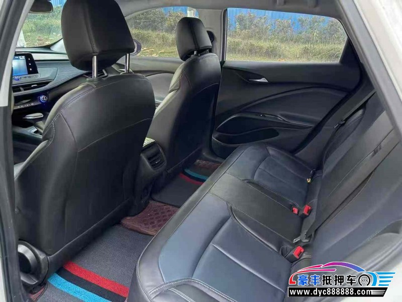 22年别克微蓝轿车抵押车出售