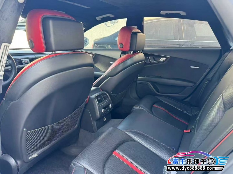 17年奥迪A7轿车抵押车出售