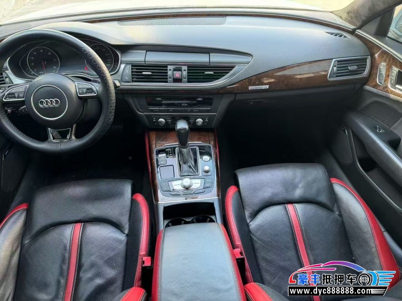 17年奥迪A7轿车抵押车出售