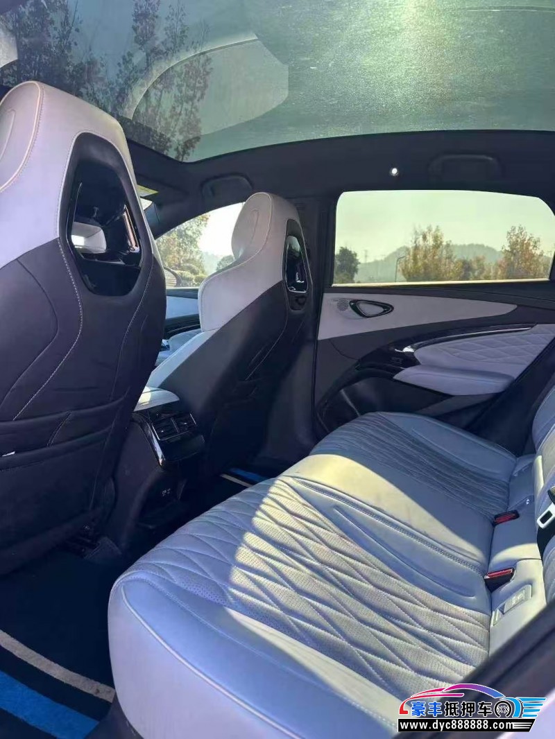 23年比亚迪海豹轿车抵押车出售