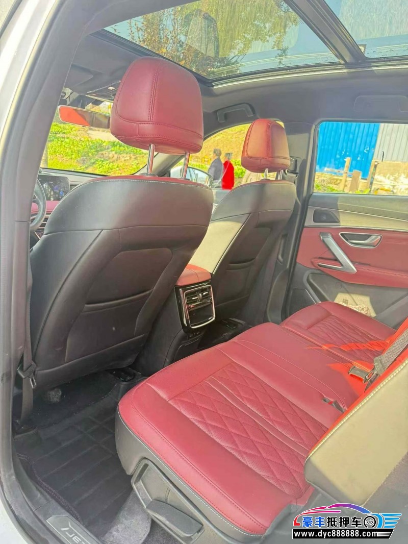 25年捷途X70轿车抵押车出售