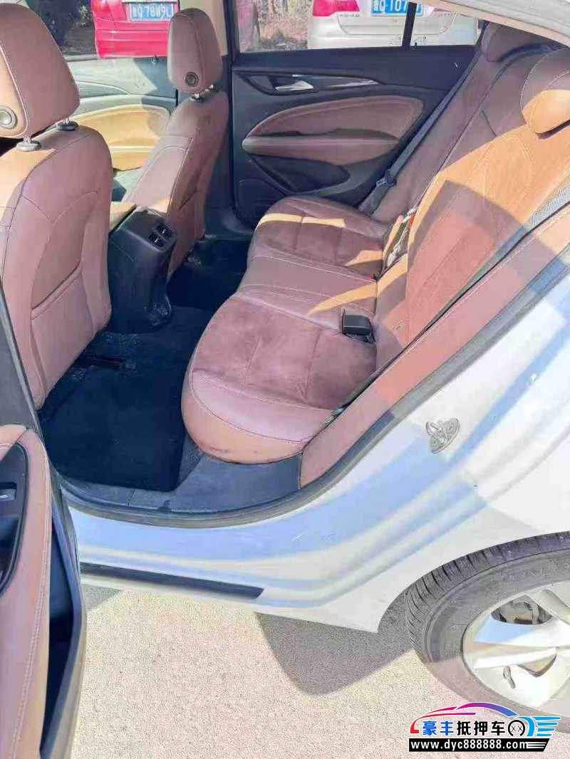 19年别克君威轿车抵押车出售