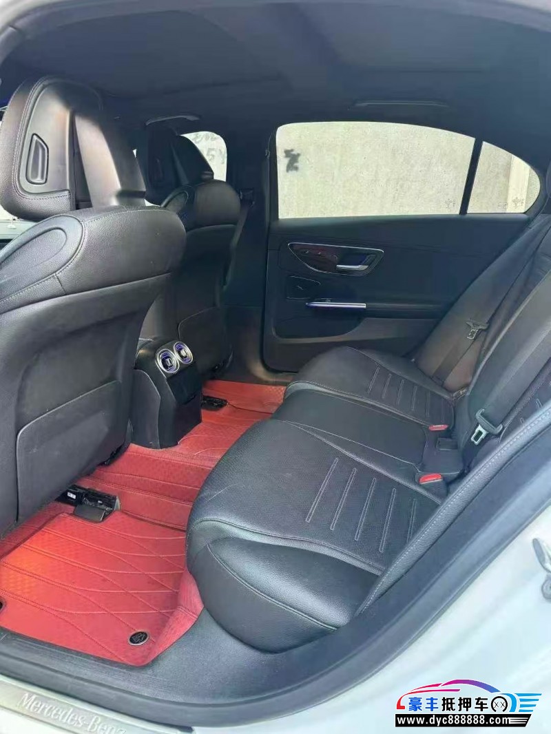 22年奔驰C轿车抵押车出售