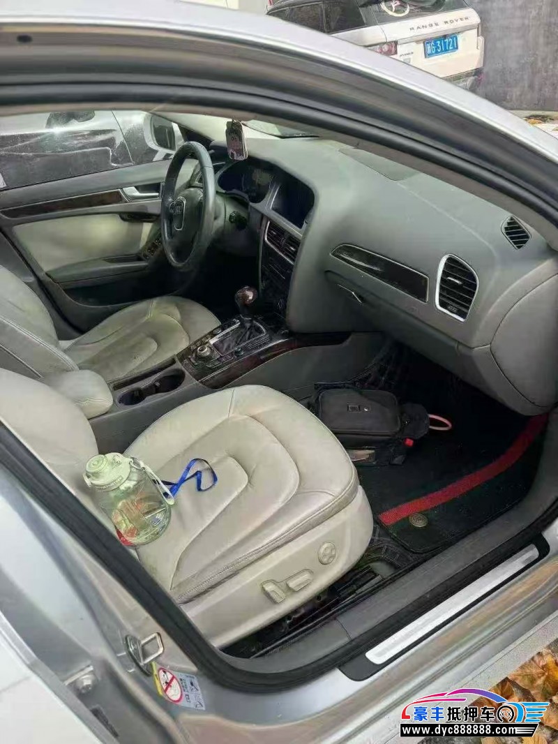 12年奥迪A4L轿车抵押车出售