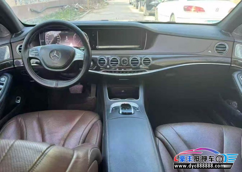 14年奔驰S轿车抵押车出售