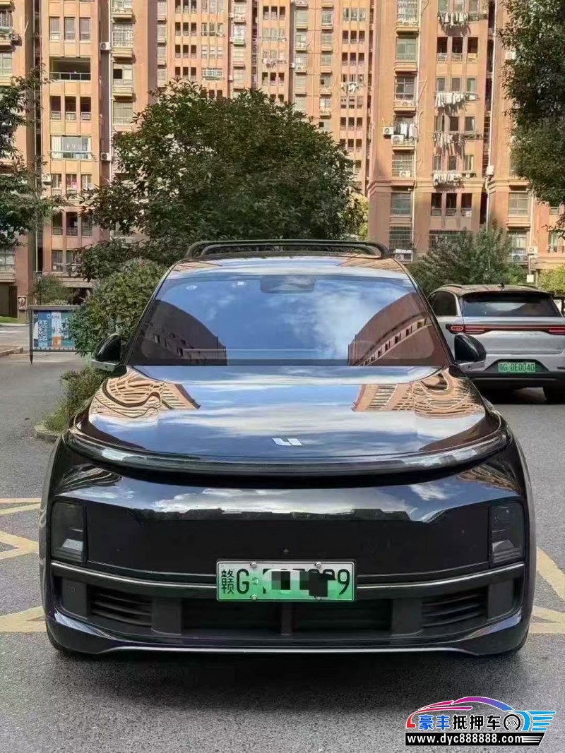 23年理想L8轿车抵押车出售