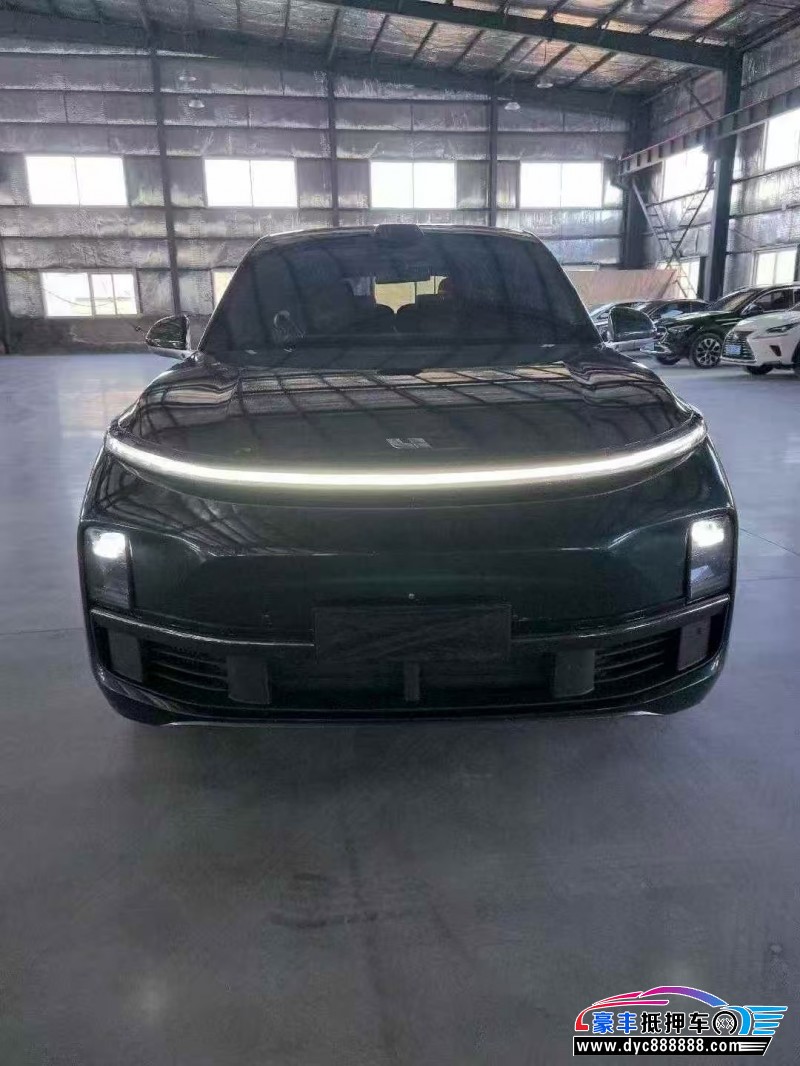 22年理想L9轿车抵押车出售