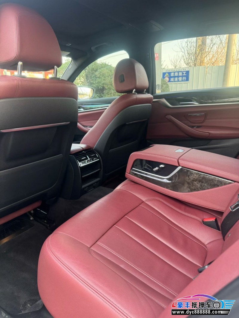 19年宝马5系轿车抵押车出售