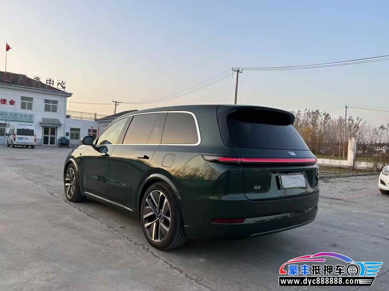 22年理想L9轿车抵押车出售