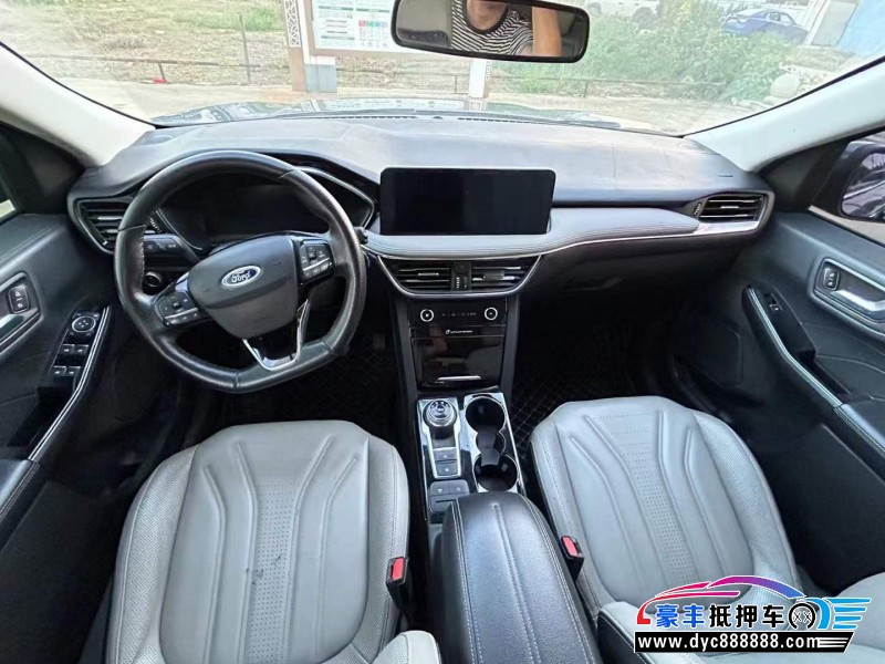 21年福特锐际轿车抵押车出售