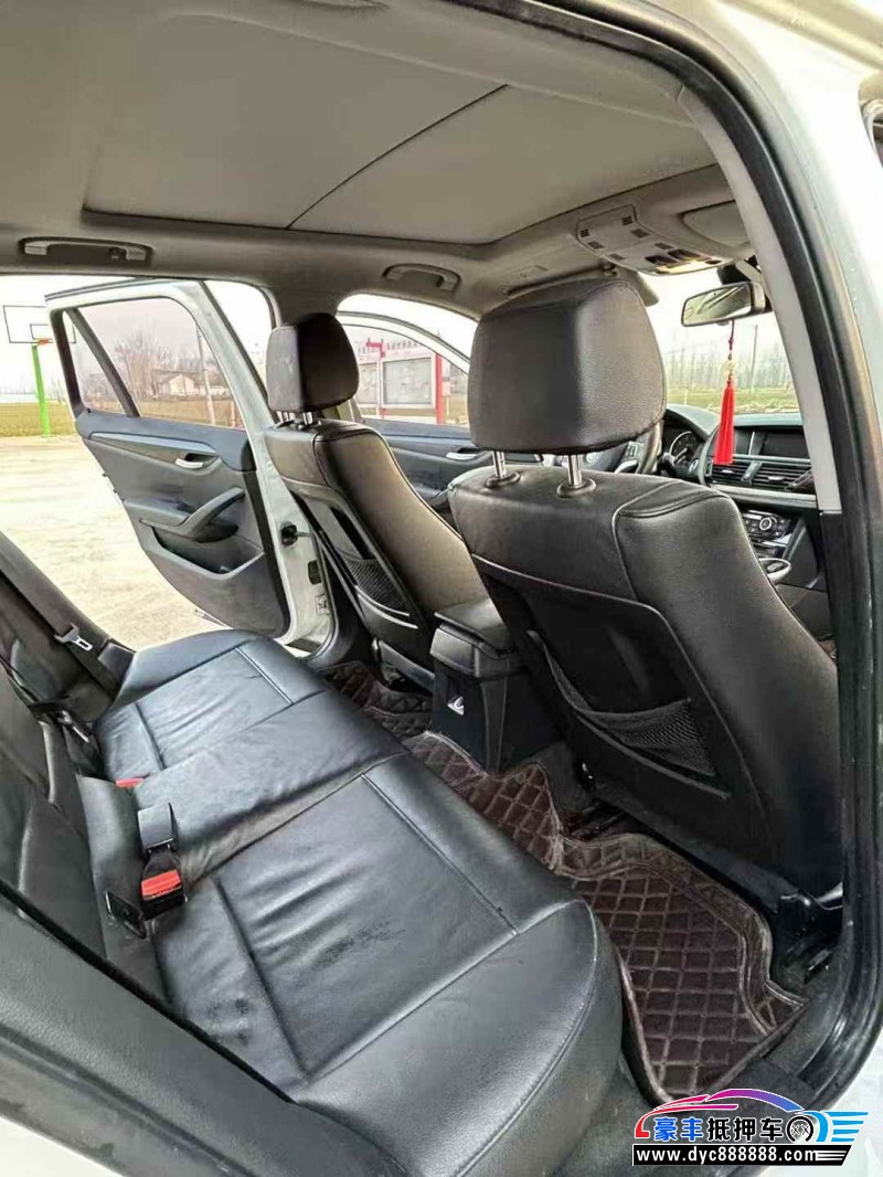 15年宝马X1轿车抵押车出售