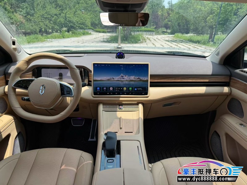 25年华为问界轿车抵押车出售