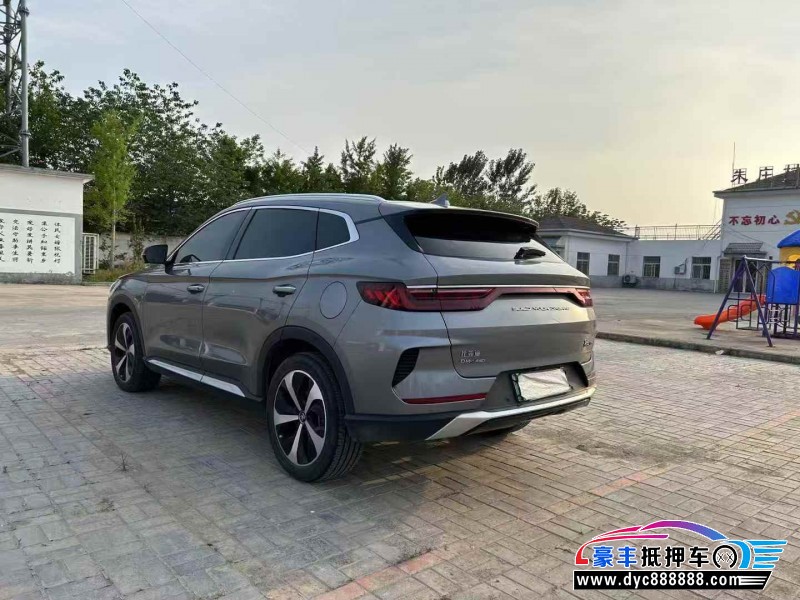 22年比亚迪宋轿车抵押车出售