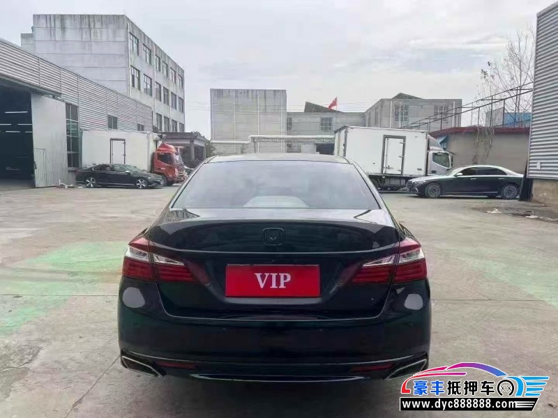 19年本田雅阁轿车抵押车出售