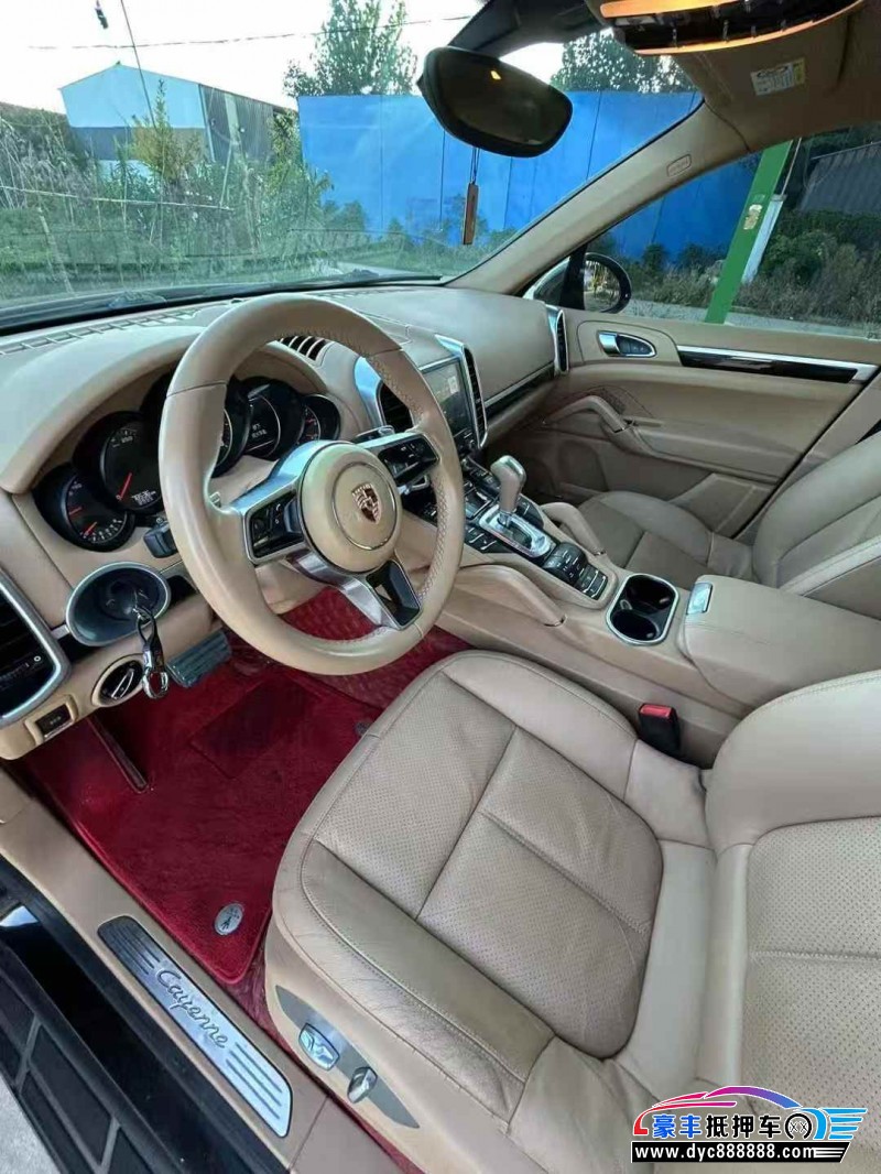 17年保时捷卡宴轿车抵押车出售