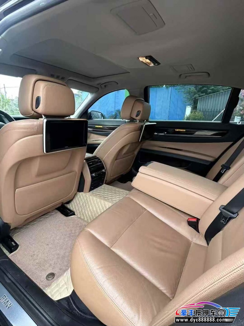 14年宝马7系轿车抵押车出售