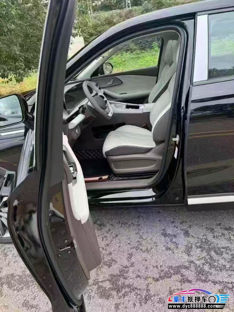 25年吉利星途瑶光轿车抵押车出售