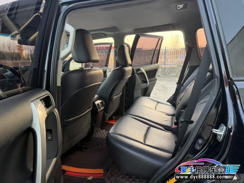 17年丰田普拉多（霸道）轿车抵押车出售