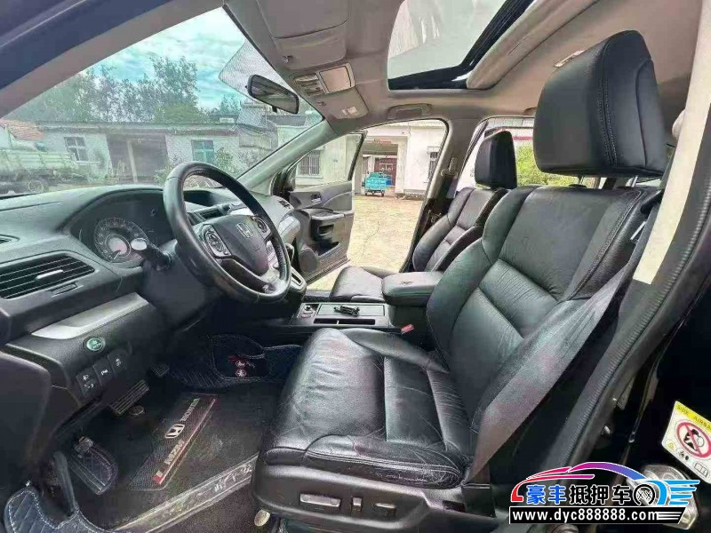 14年本田CR-V轿车抵押车出售