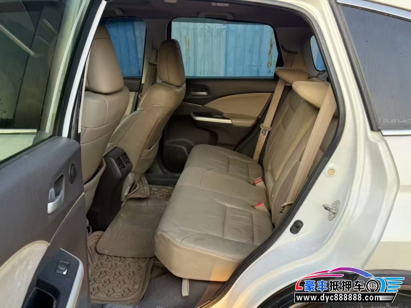 13年本田CR-V轿车抵押车出售