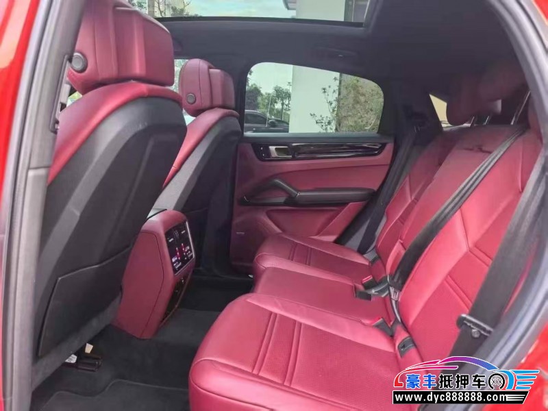 20年保时捷卡宴轿车抵押车出售