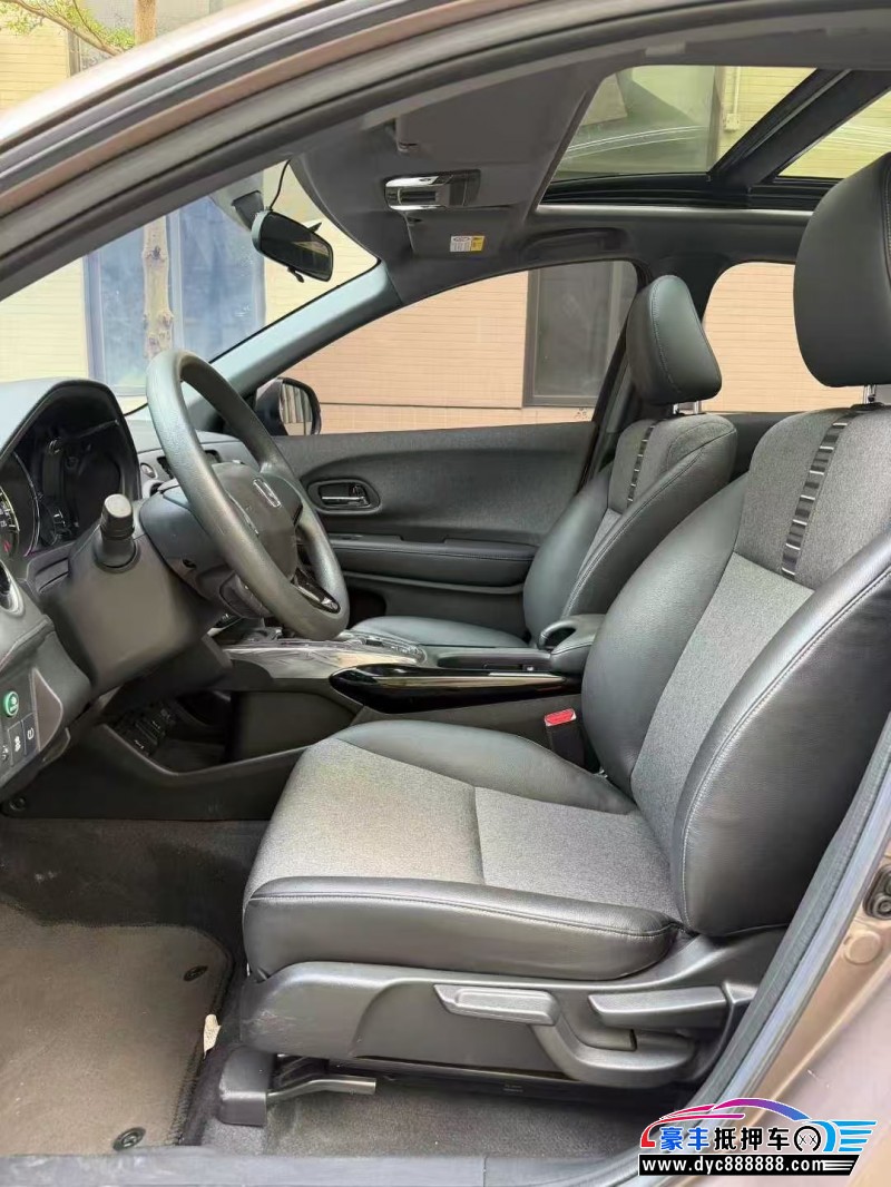 22年本田XRV轿车抵押车出售