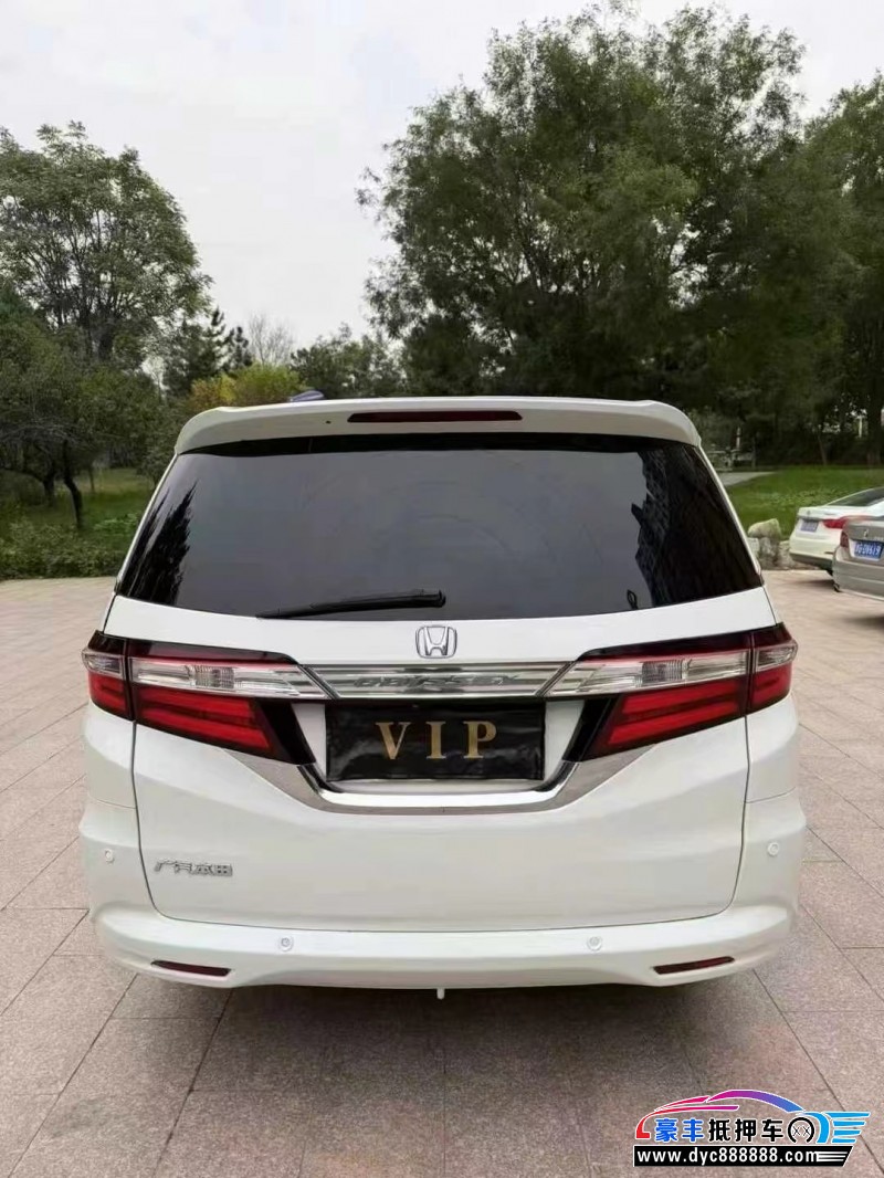 15年本田奥德赛MPV抵押车出售