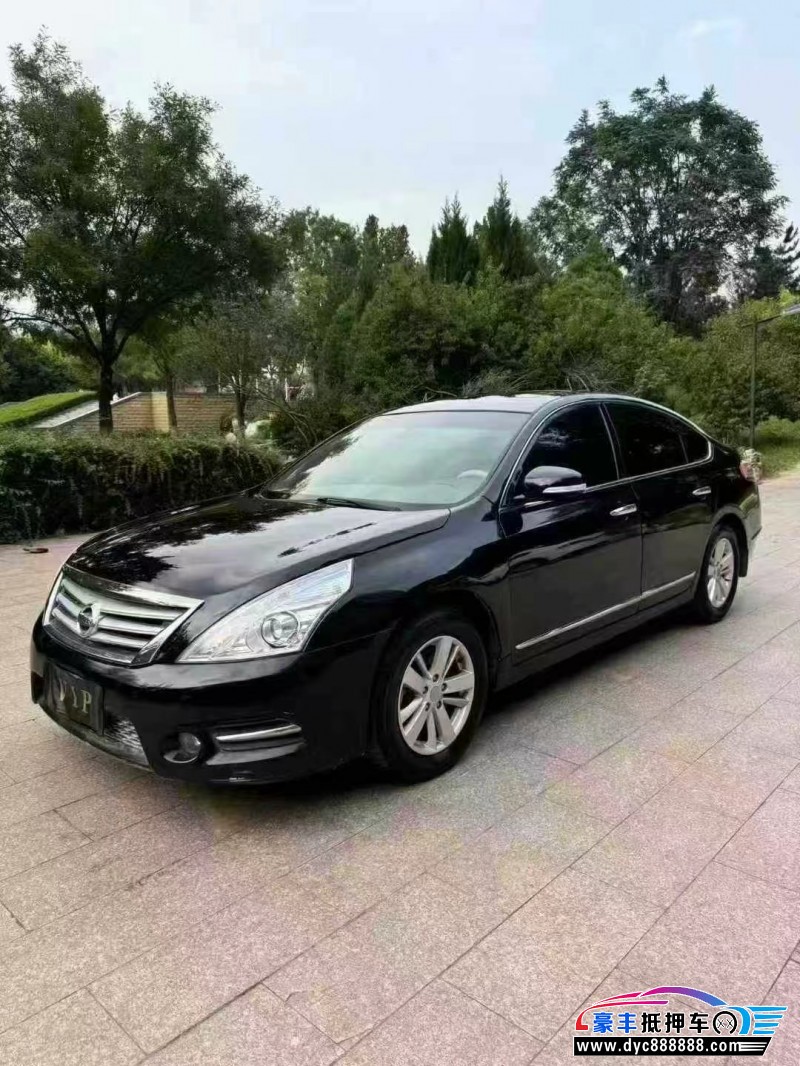 12年日产天籁轿车抵押车出售