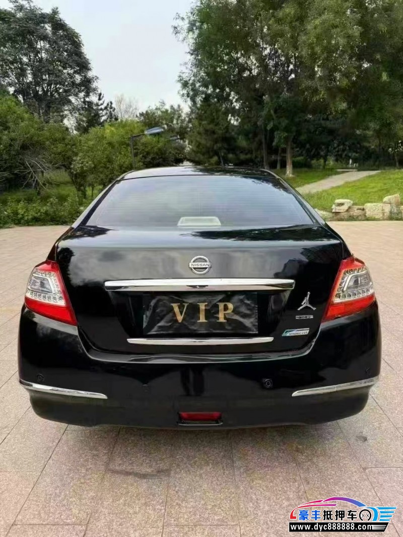 12年日产天籁轿车抵押车出售