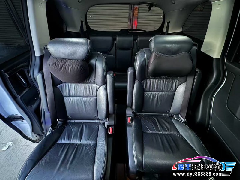 16年本田艾力绅轿车抵押车出售