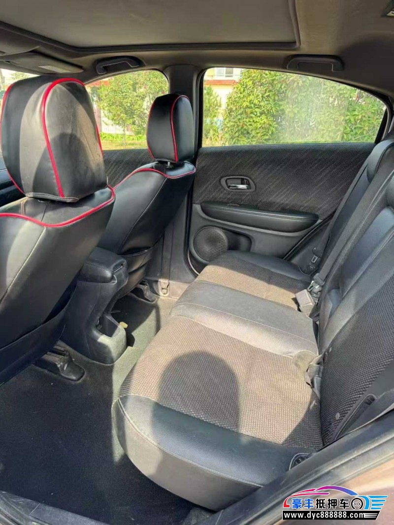 16年本田XRV轿车抵押车出售