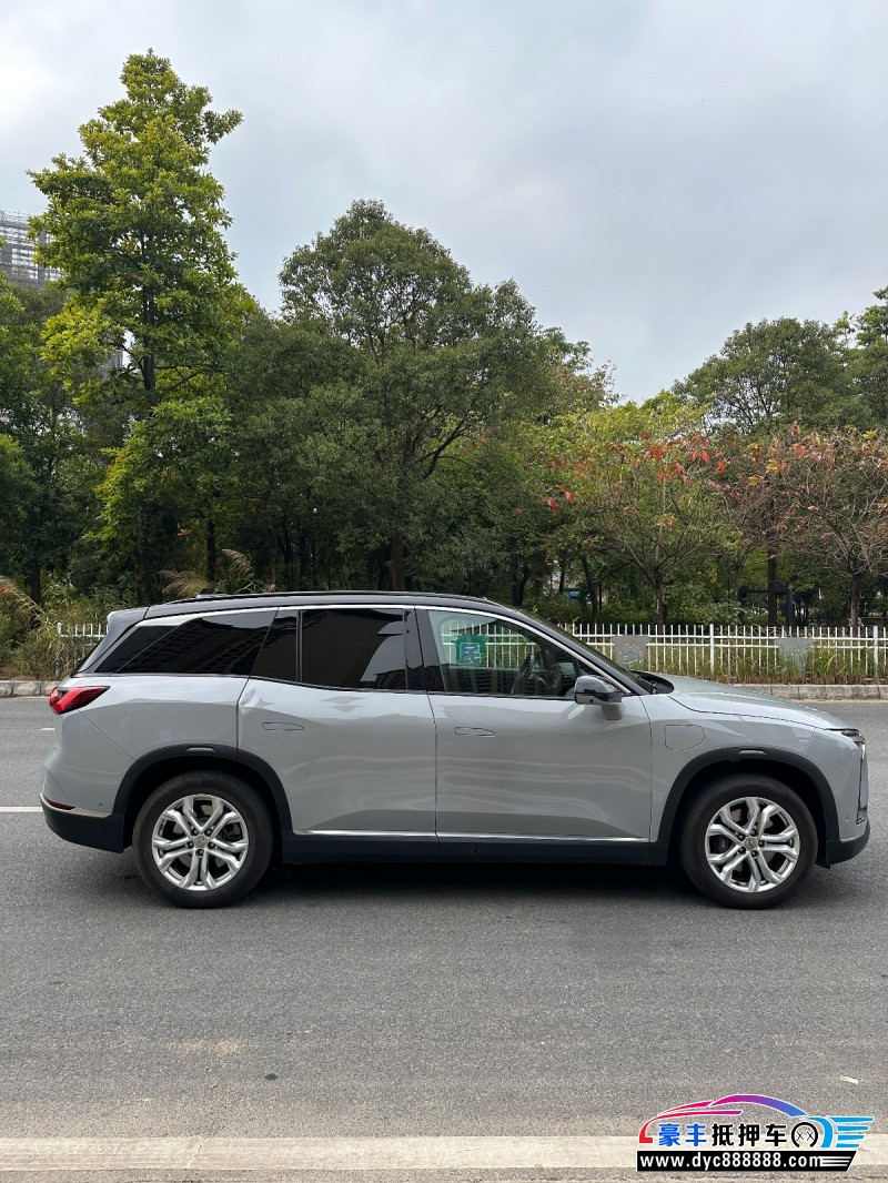 23年蔚来ES8SUV抵押车出售