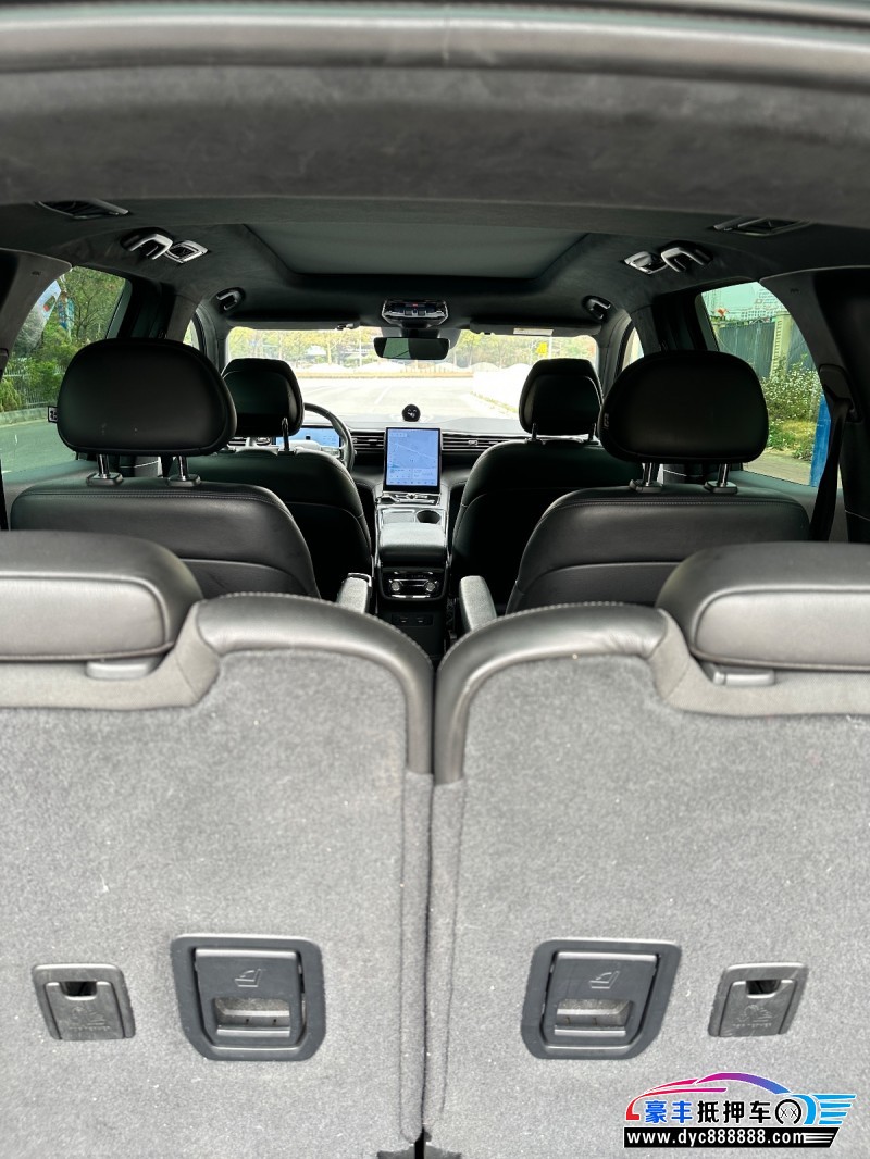 23年蔚来ES8SUV抵押车出售