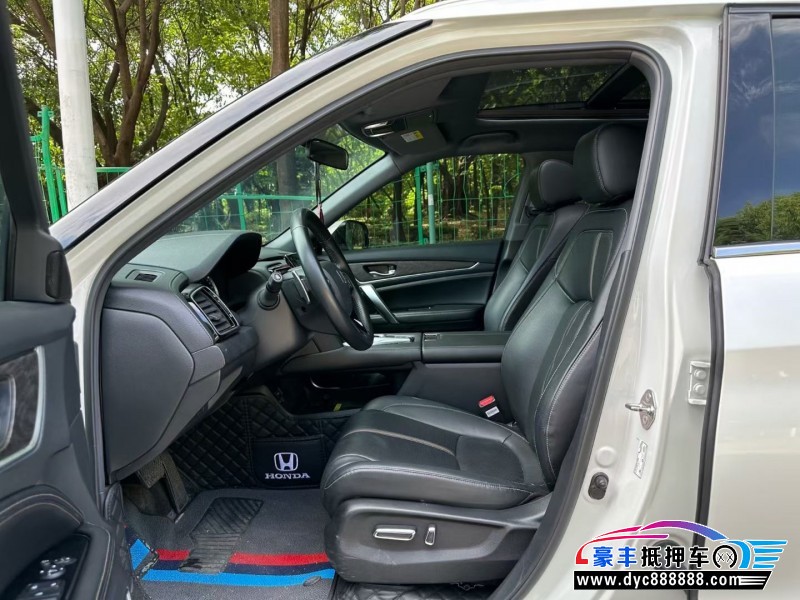 22年本田UR-V轿车抵押车出售