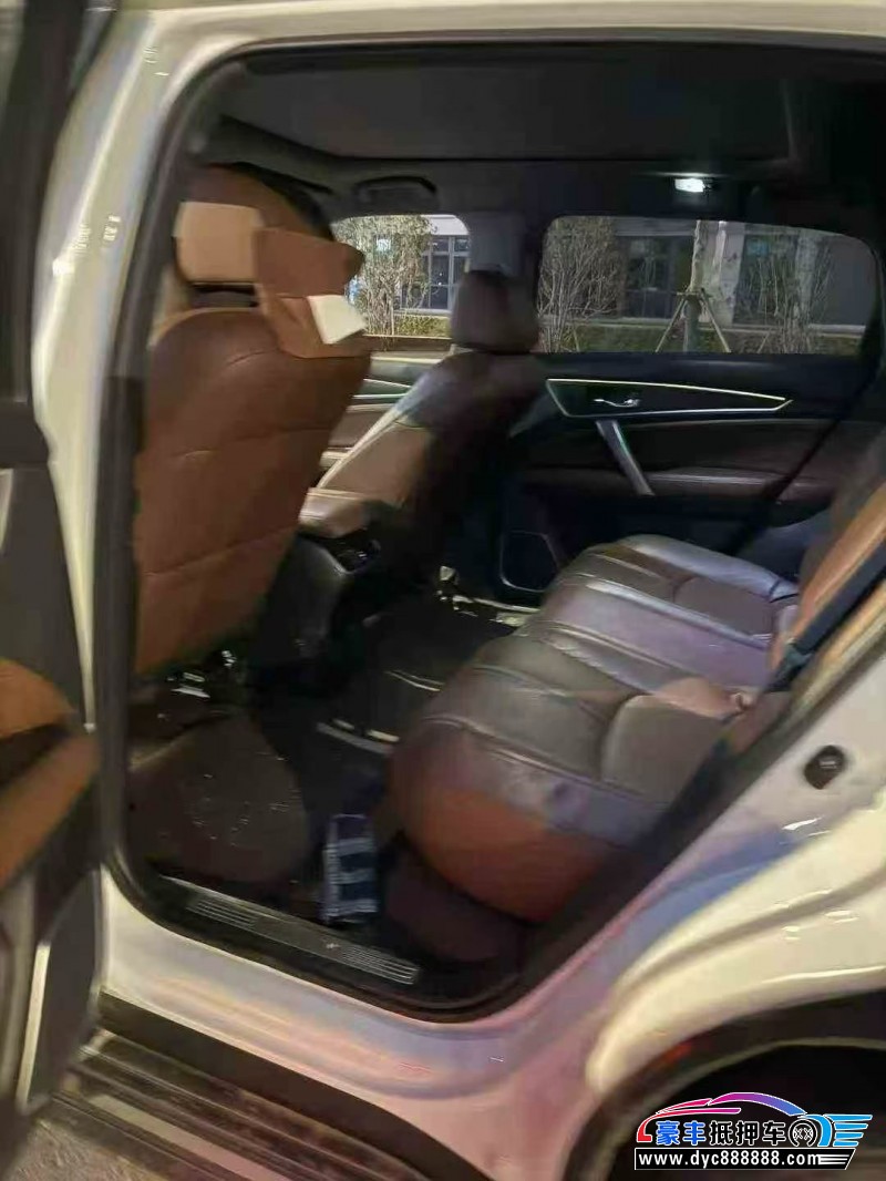 21年本田UR-V轿车抵押车出售