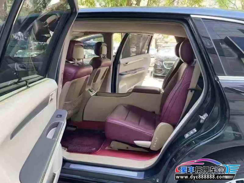 13年奔驰RMPV抵押车出售