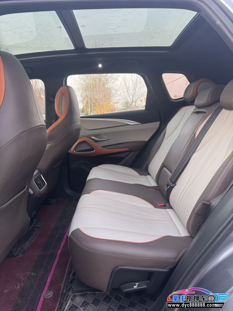 23年比亚迪宋轿车抵押车出售