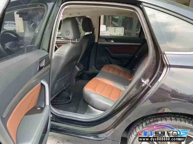 22年大众朗逸轿车抵押车出售