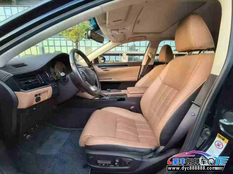 18年雷克萨斯ES轿车抵押车出售