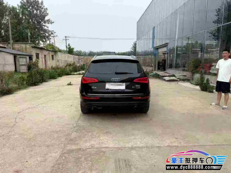 17年奥迪Q5轿车抵押车出售