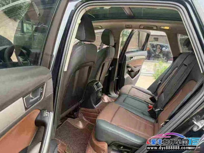 17年奥迪Q5轿车抵押车出售