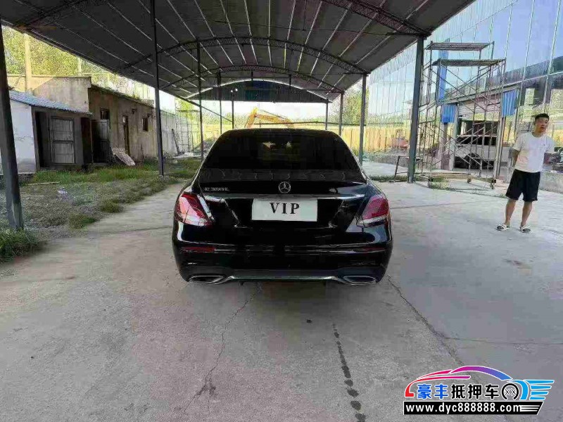 18年奔驰E轿车抵押车出售