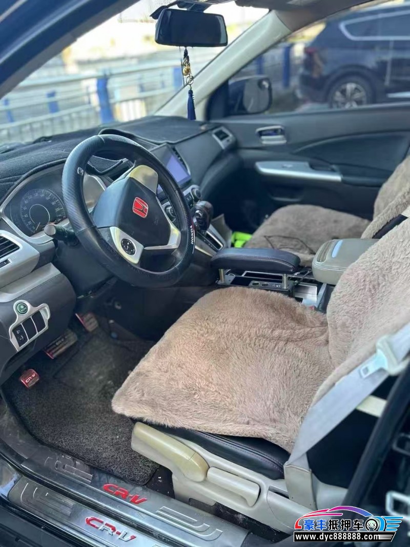 13年本田CR-V轿车抵押车出售