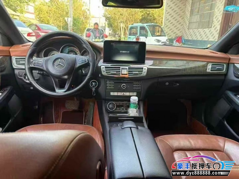 16年奔驰CLS轿车抵押车出售