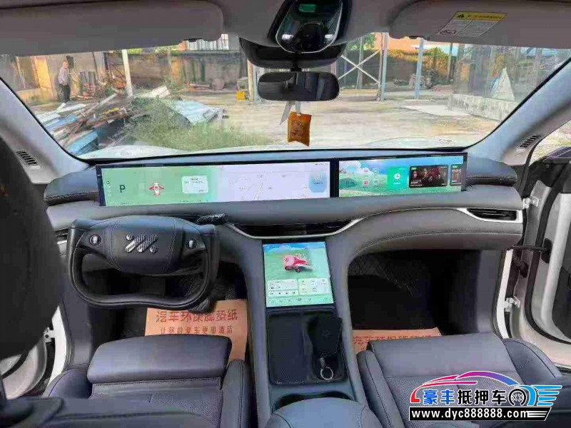 24年智己LS6轿车抵押车出售