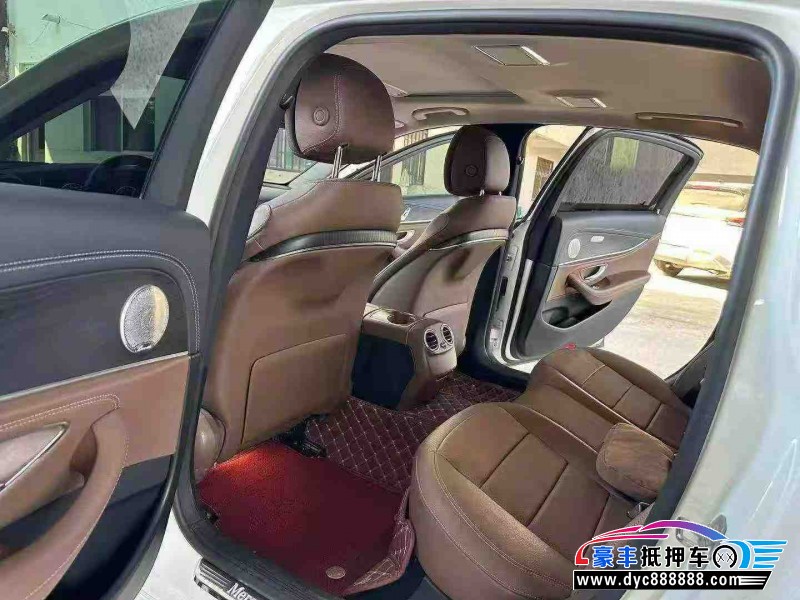 19年奔驰E轿车抵押车出售