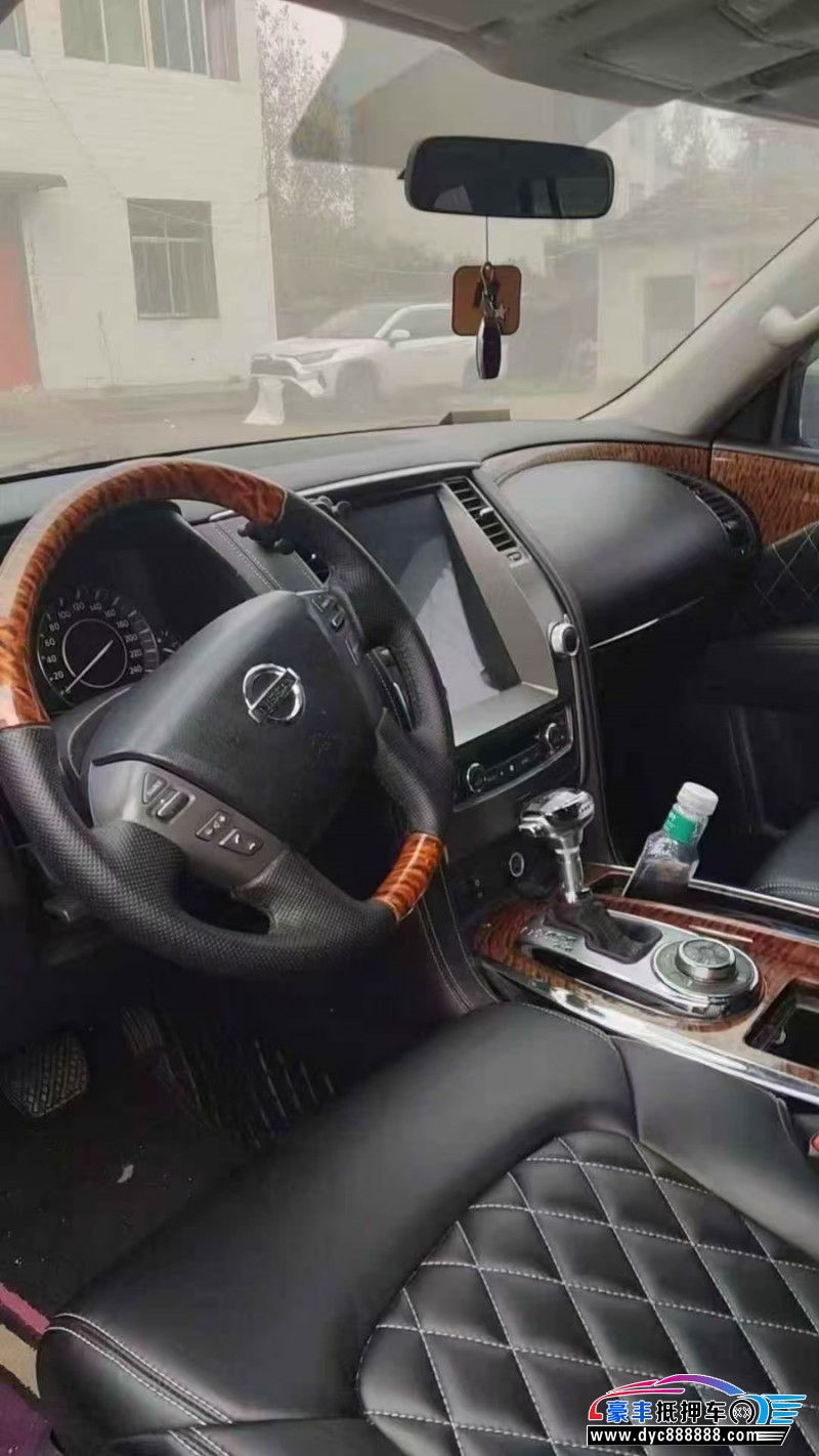 19年日产途乐轿车抵押车出售